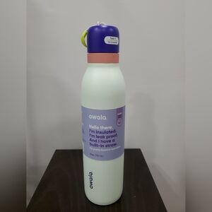 Owala FreeSip Twist Stainless Steel Bottle / 24oz / Color: Misty Horizons